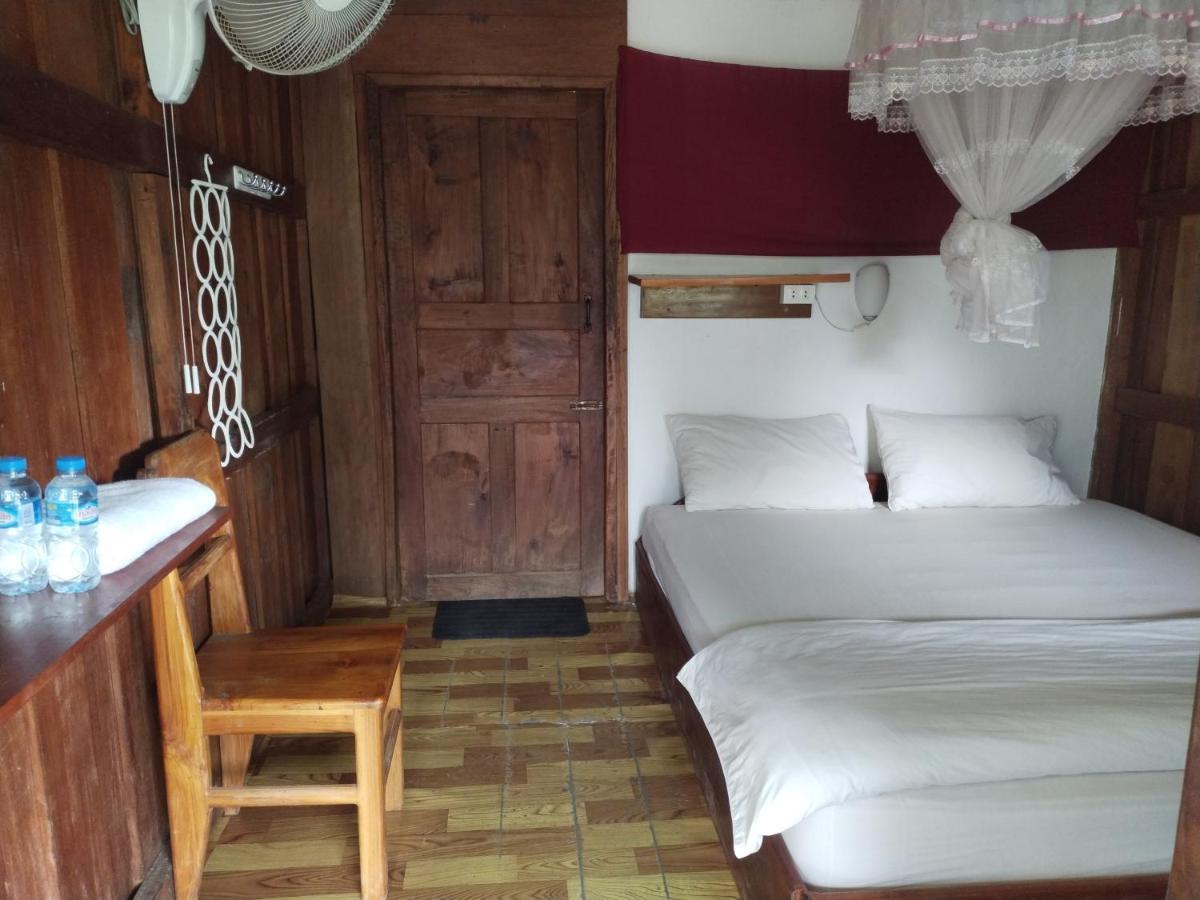 Pdv Guesthouse Muang Ngoi Extérieur photo