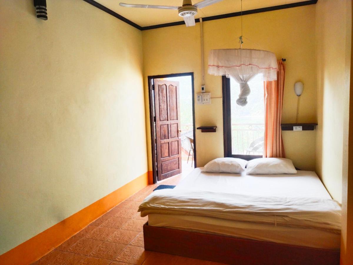 Pdv Guesthouse Muang Ngoi Extérieur photo